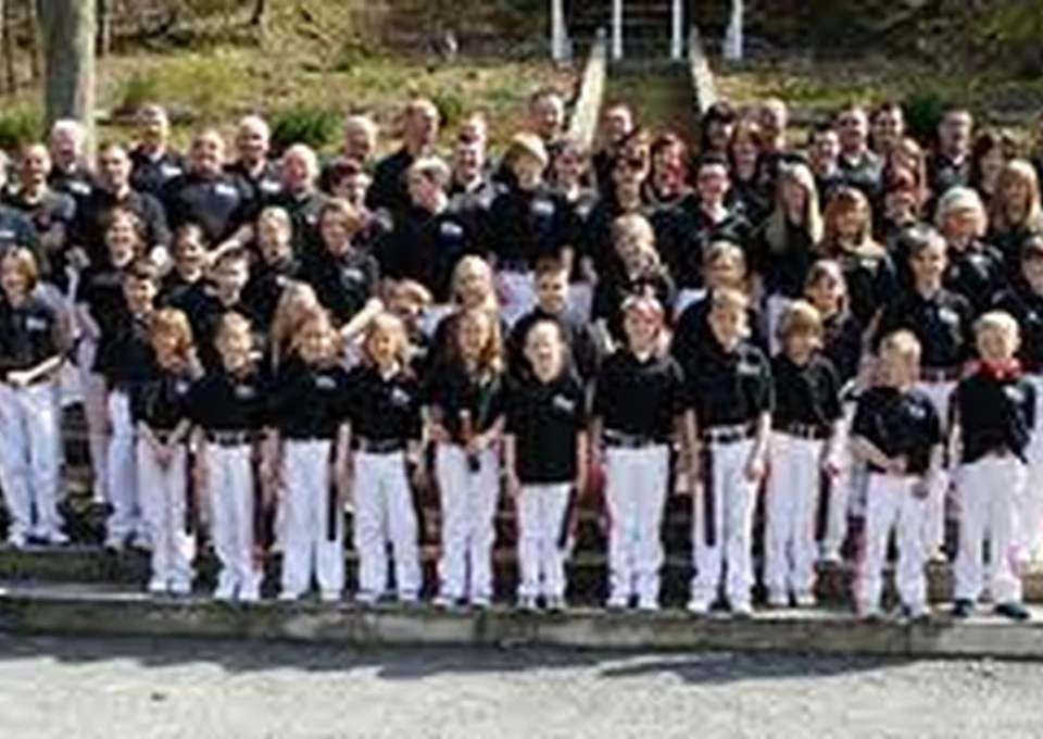 Große Gruppe der Spielleute Gernrode in Uniform