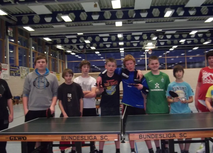 Nachwuchsteam der Tischtennisabteilung in der Sporthalle